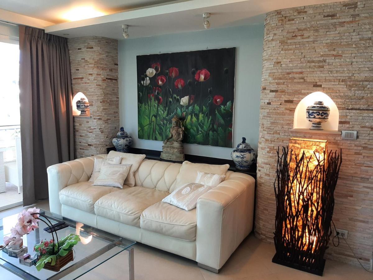 Karon Beach Apartment Sea View Buitenkant foto