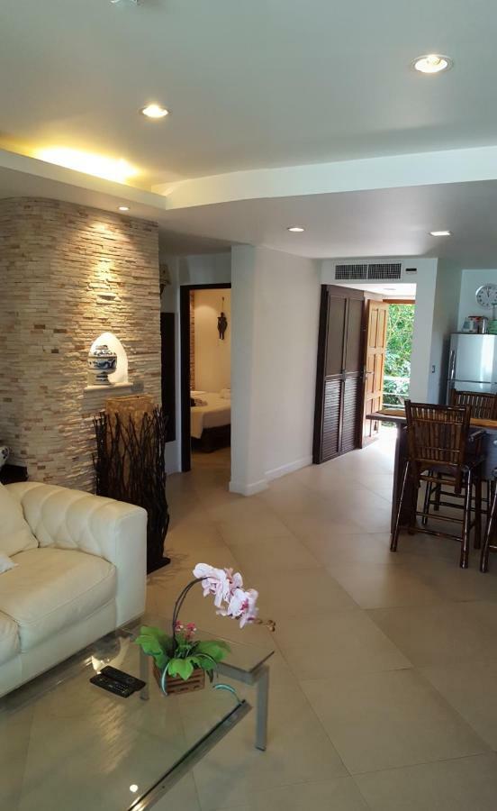 Karon Beach Apartment Sea View Buitenkant foto